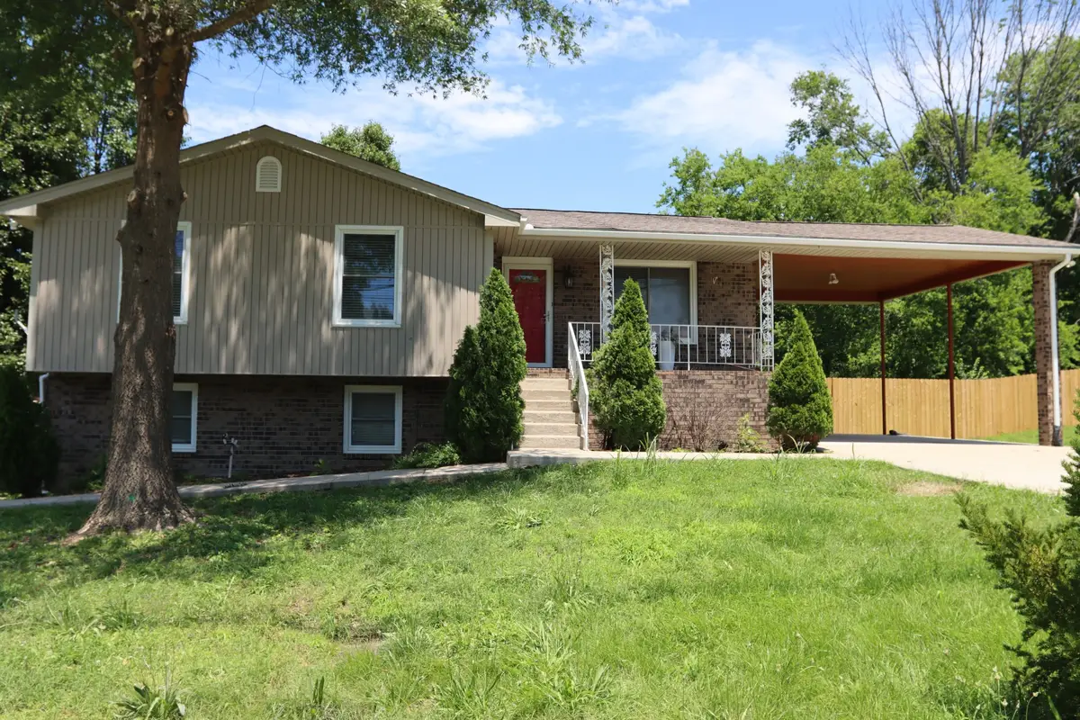 3864 Lunn Dr, Nashville, TN 37218 - #1