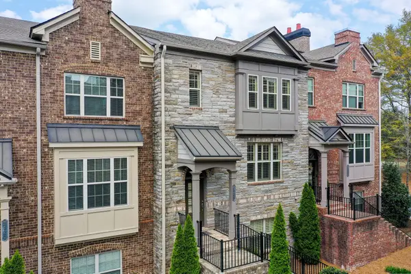 2627 Vintage Dr, Alpharetta, GA 30009