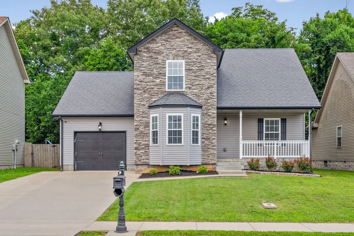 654 Fox Hound Dr, Clarksville, TN 37040 - #1