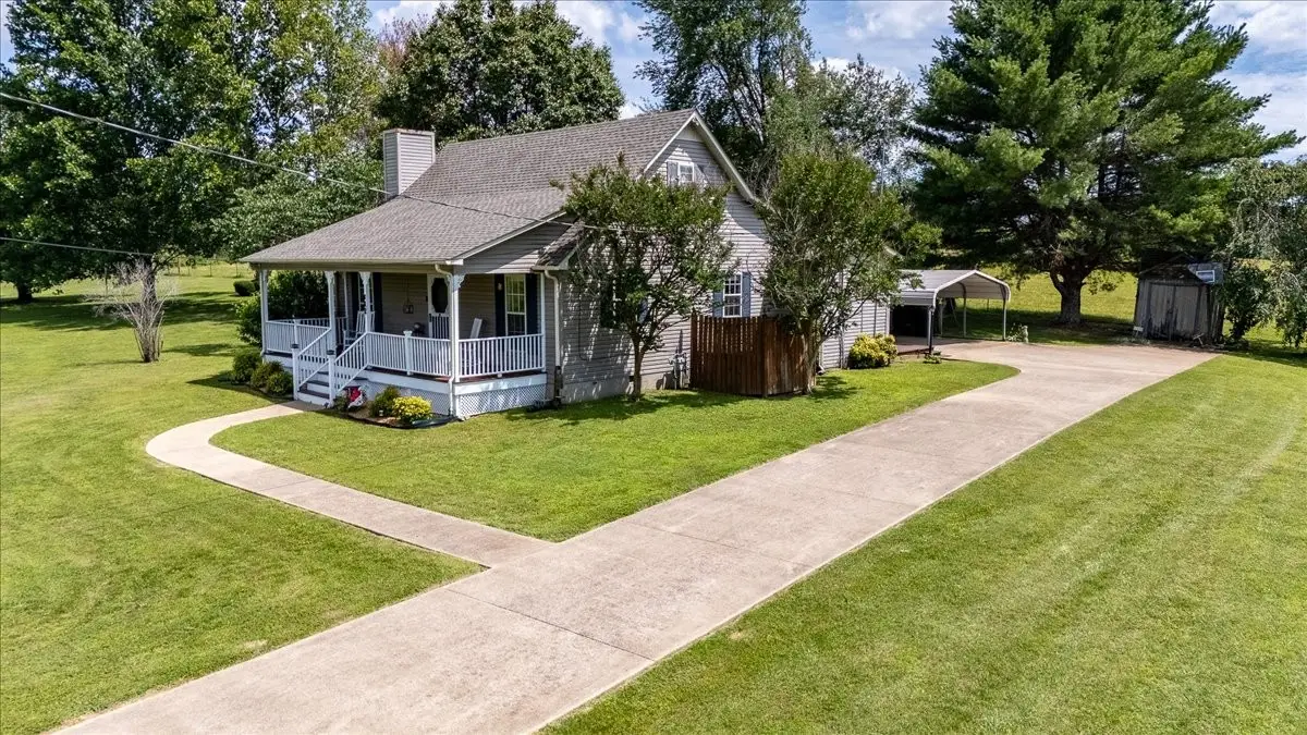612 Clax Branch Rd, Loretto, TN 38469 - #1