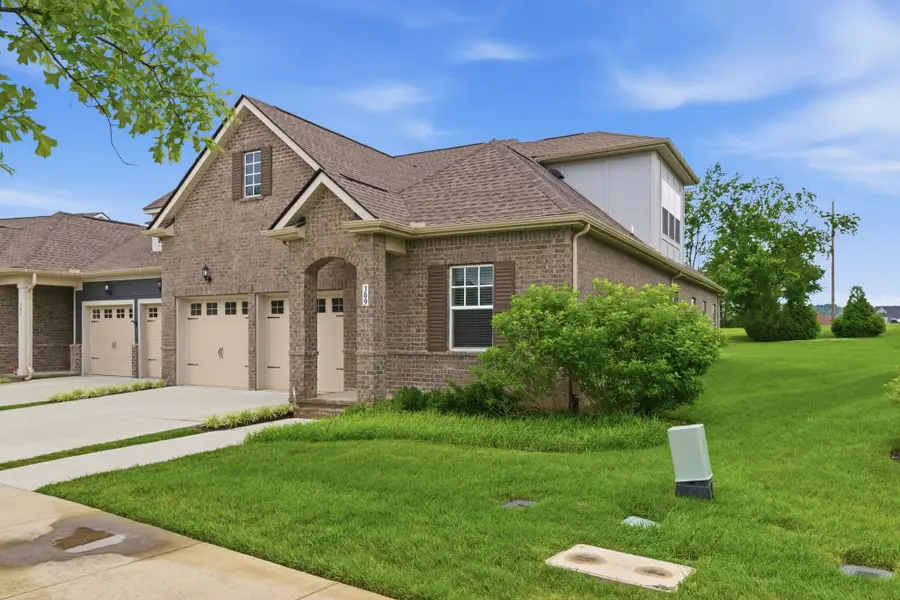 309 Gingerwood Ln, Hendersonville, TN 37075 - #2