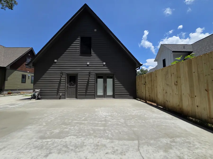 5505 Alabama Avenue, Chattanooga, TN 37409 - #2