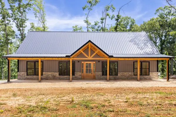 37 William Teague Ln, Selmer, TN 38375