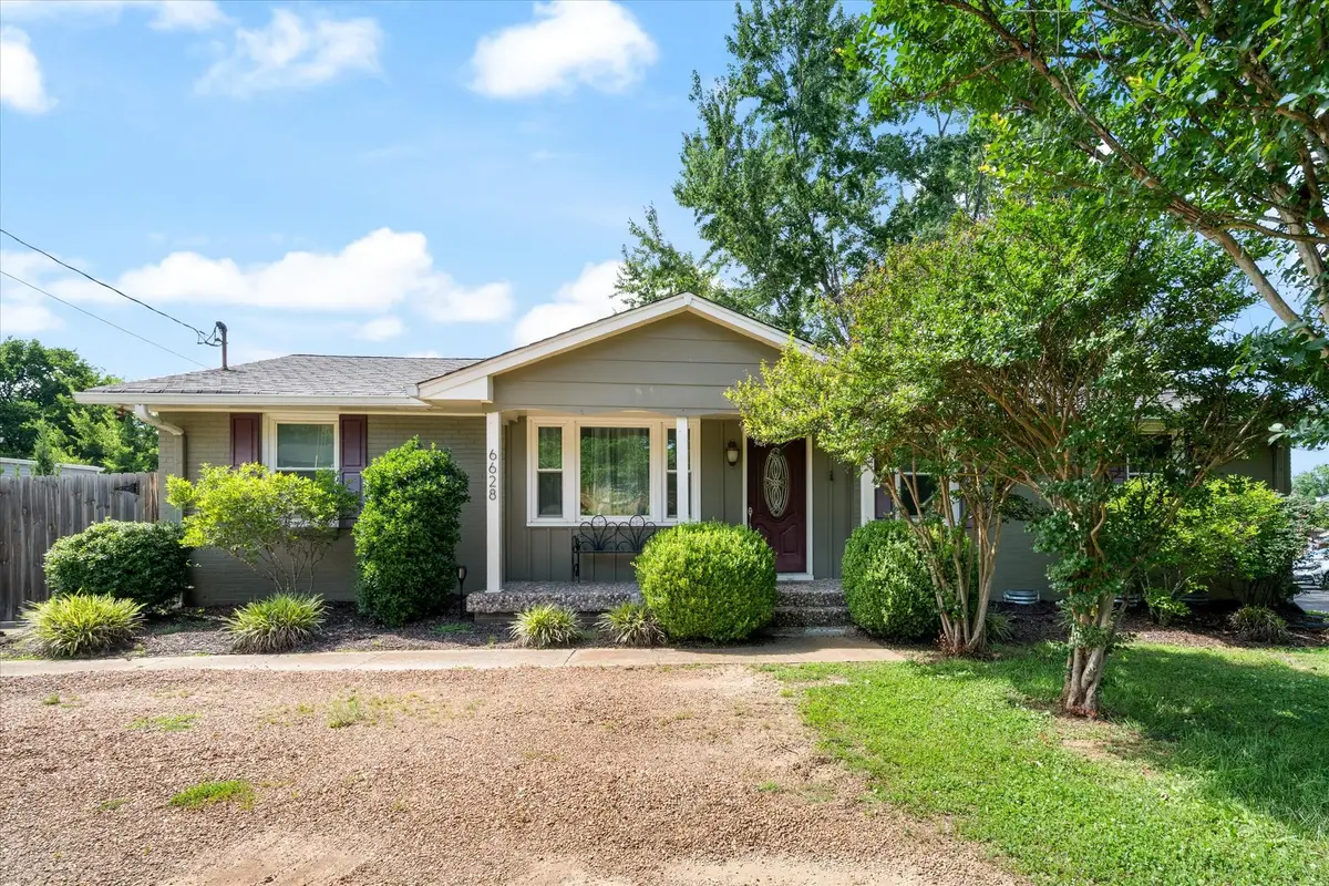 6628 Cabot Dr, Nashville, TN 37209 - #1