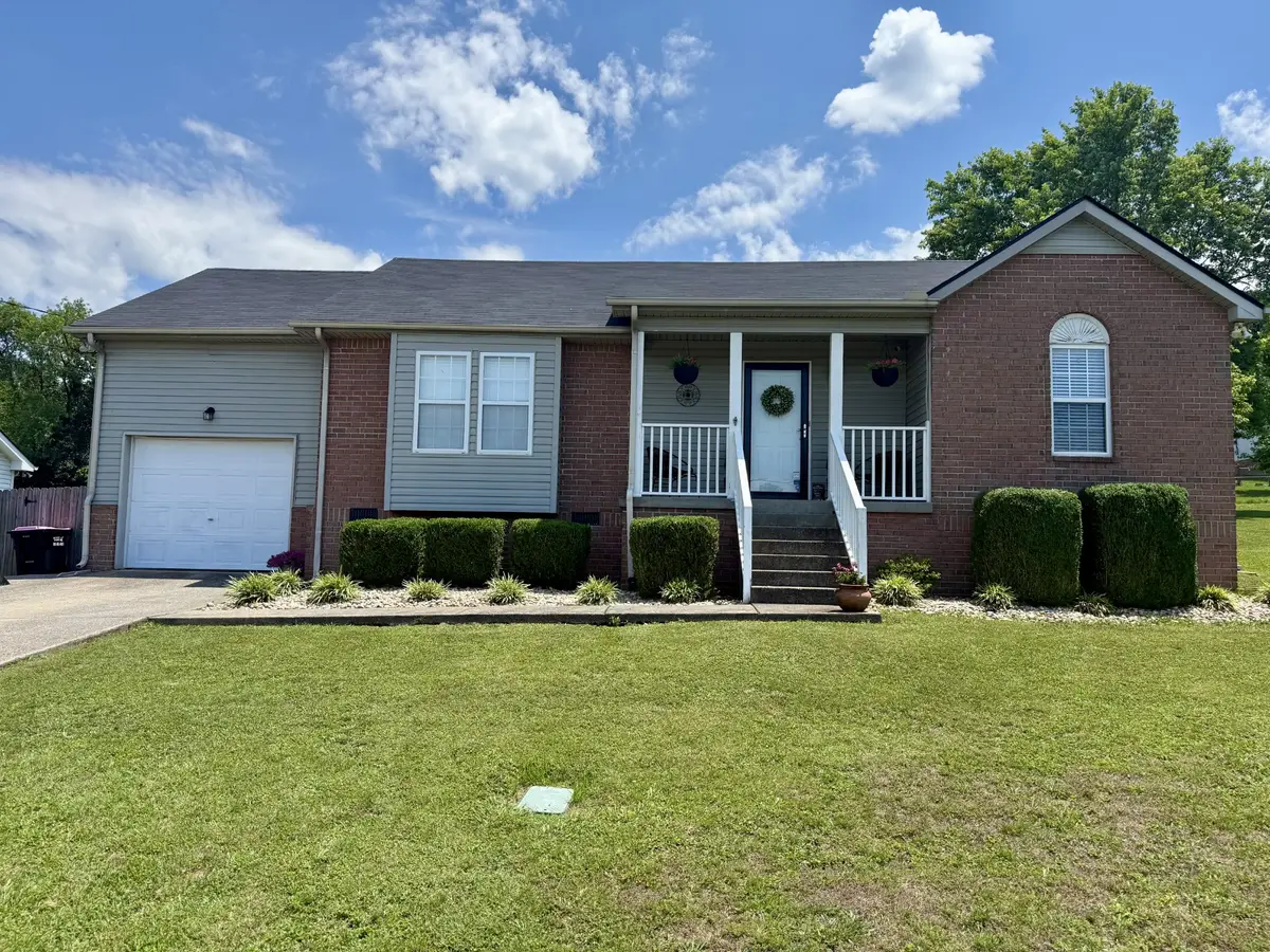 128 Jesse Brown Dr, Goodlettsville, TN 37072 - #1