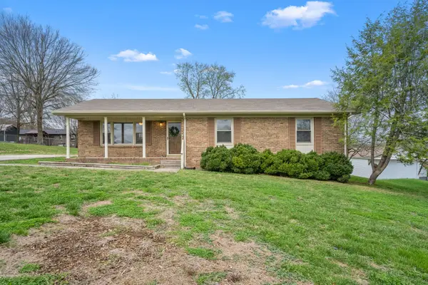 210 Lee Ave, Woodbury, TN 37190
