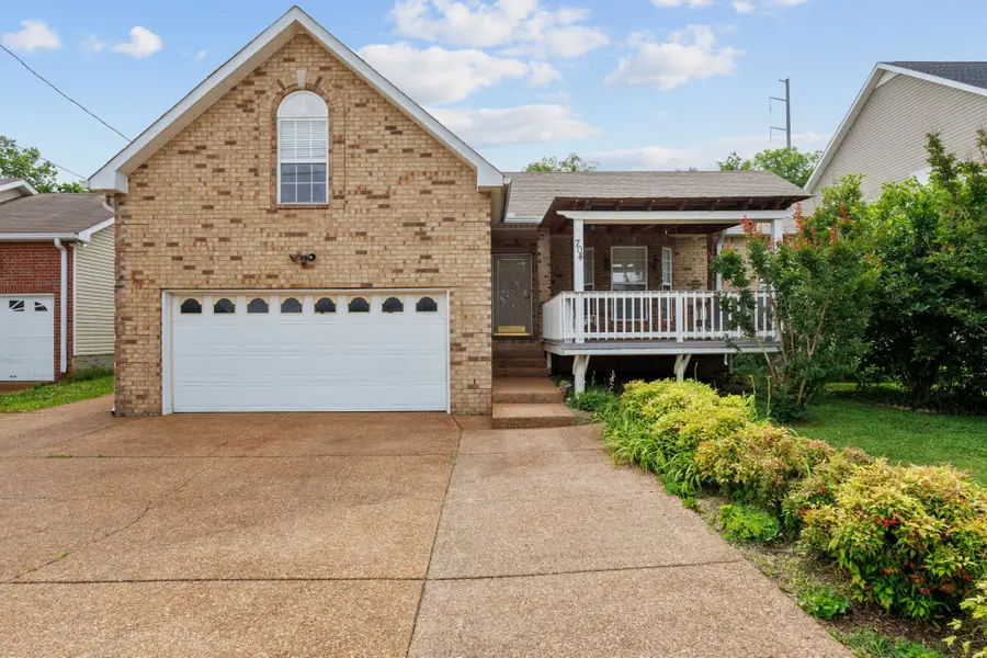 704 Shandale Dr, Madison, TN 37115 - #3