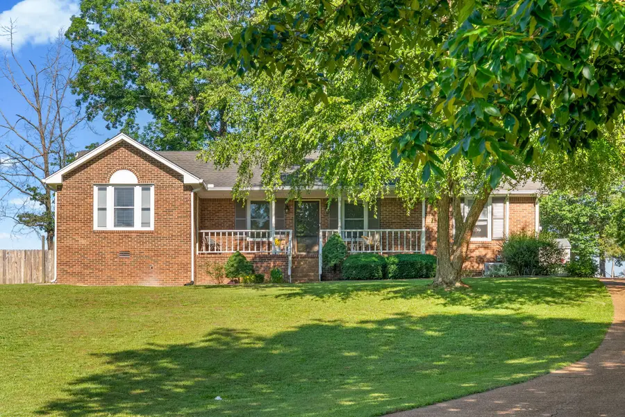 4003 S Windsor Ct, Springfield, TN 37172 - #2