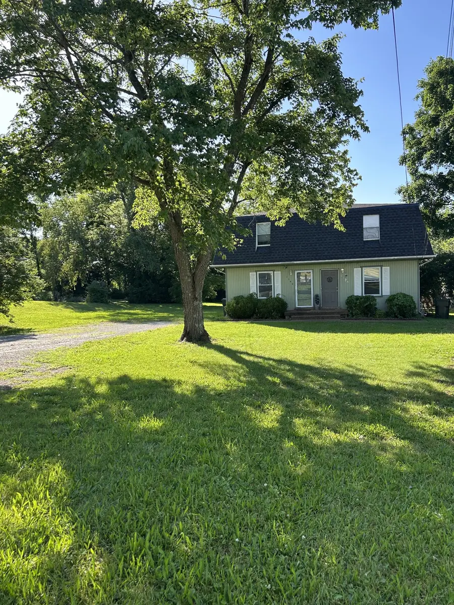 1140 E Main St, Gallatin, TN 37066 - #2