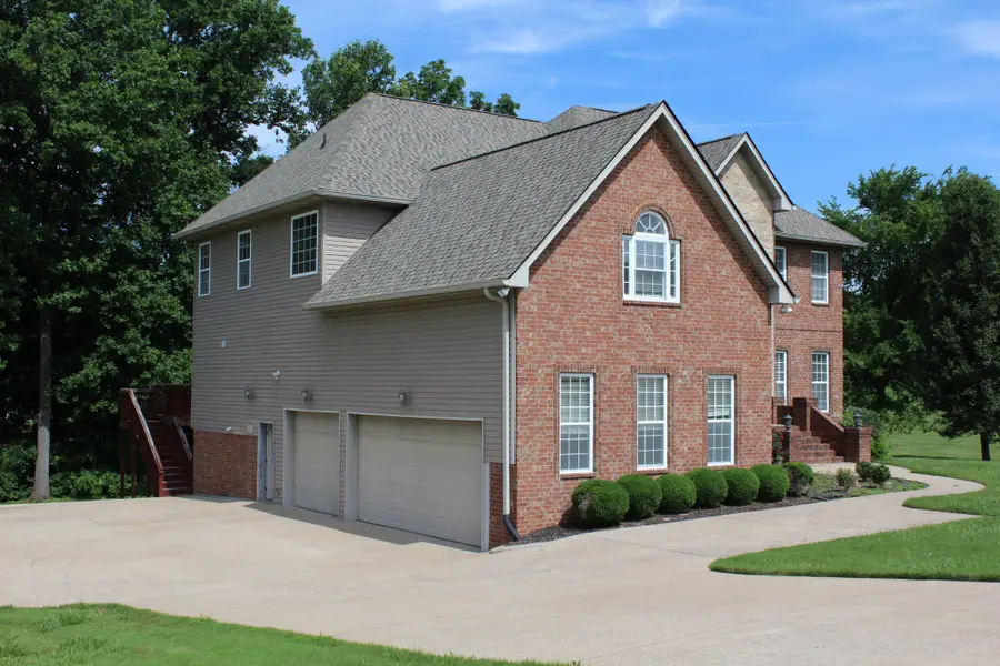 1033 Valleydale Ave, Cross Plains, TN 37049 - #2