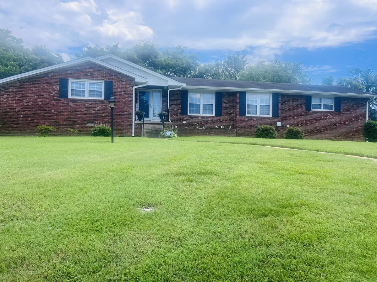700 Dow Dr, Shelbyville, TN 37160 - #1