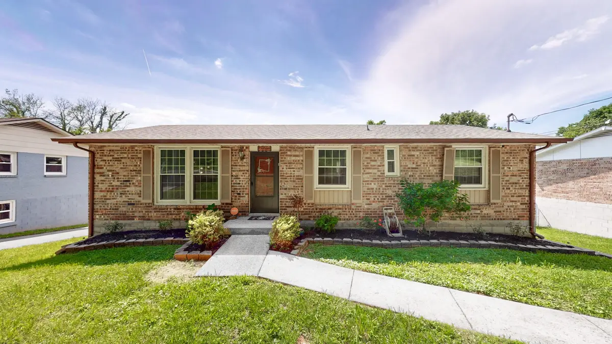 524 Tulip Grove Rd, Hermitage, TN 37076 - #1