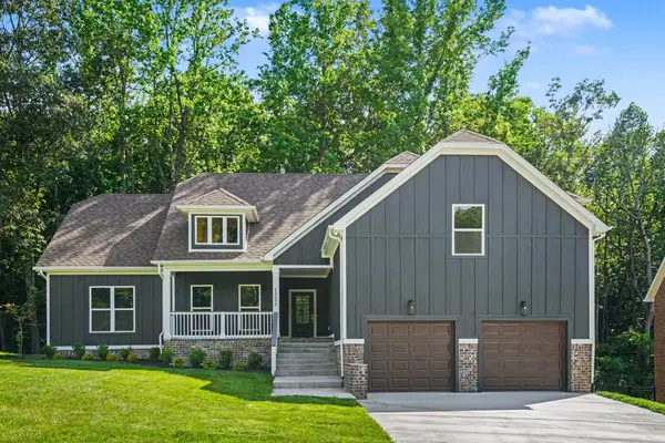 1222 Rooster Ridge, Pleasant View, TN 37146