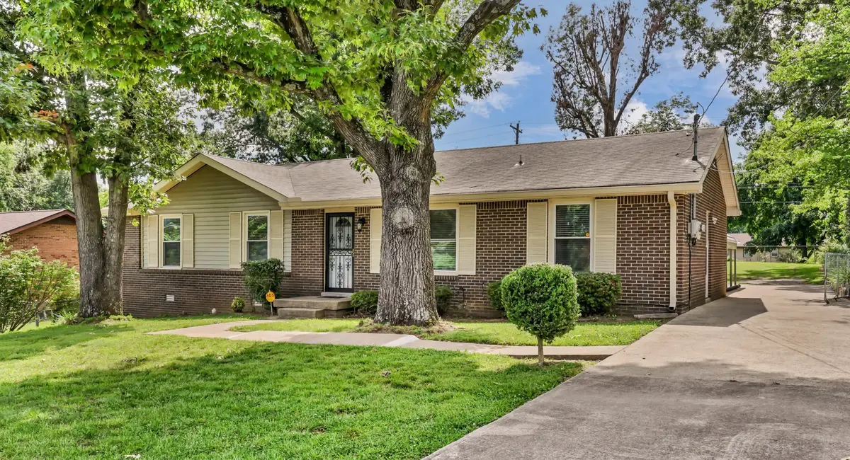 130 Darlene Dr, Clarksville, TN 37042 - #1