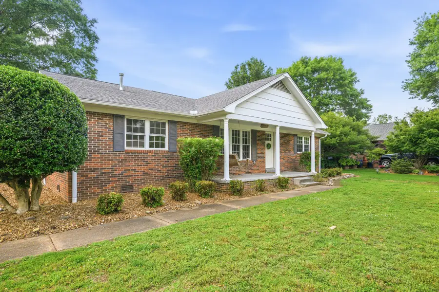 169 Dixie St, Lexington, TN 38351 - #2