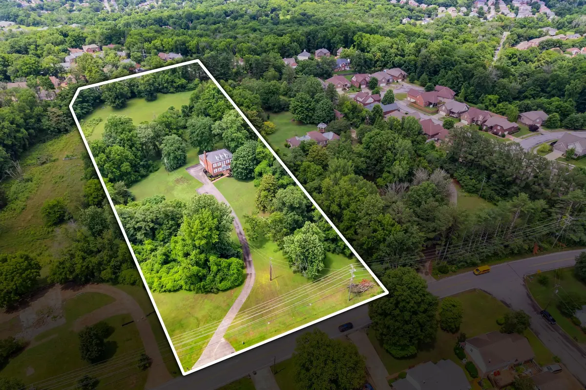 641 Old Lebanon Dirt Rd, Hermitage, TN 37076 - #1