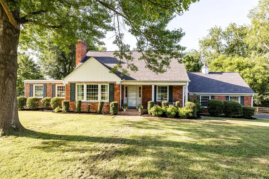 1319 Kenwood Dr, Nashville, TN 37216 - #2