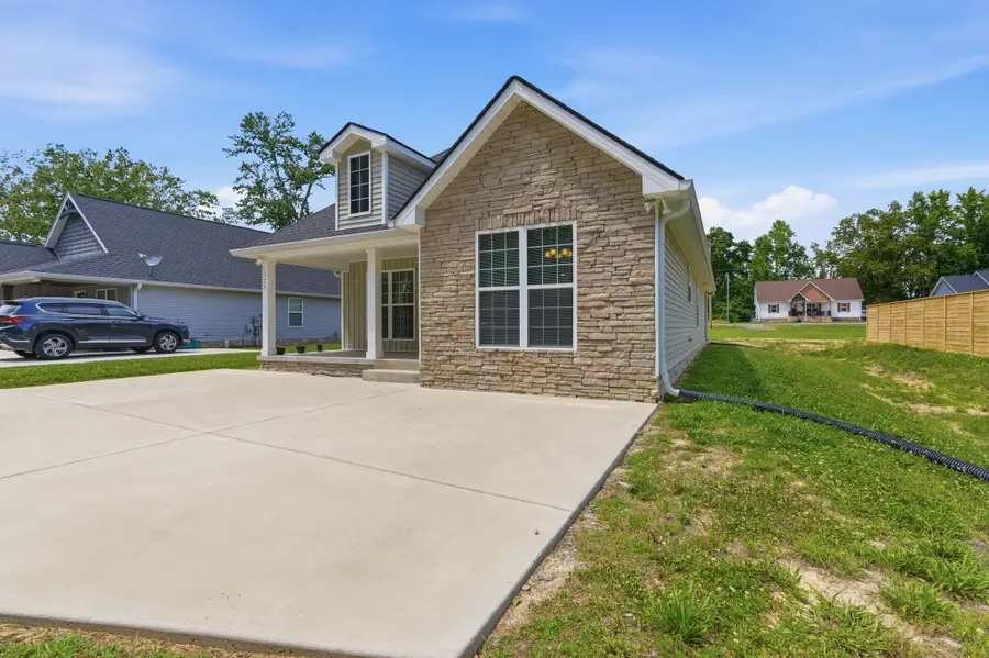 120 Mazie Dr, Lafayette, TN 37083 - #3