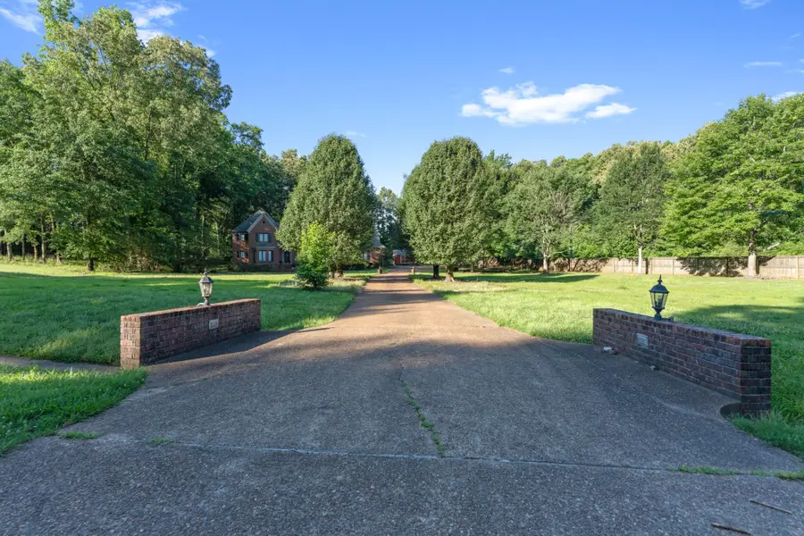 10065 E Country Way Dr, Cordova, TN 38018 - #3