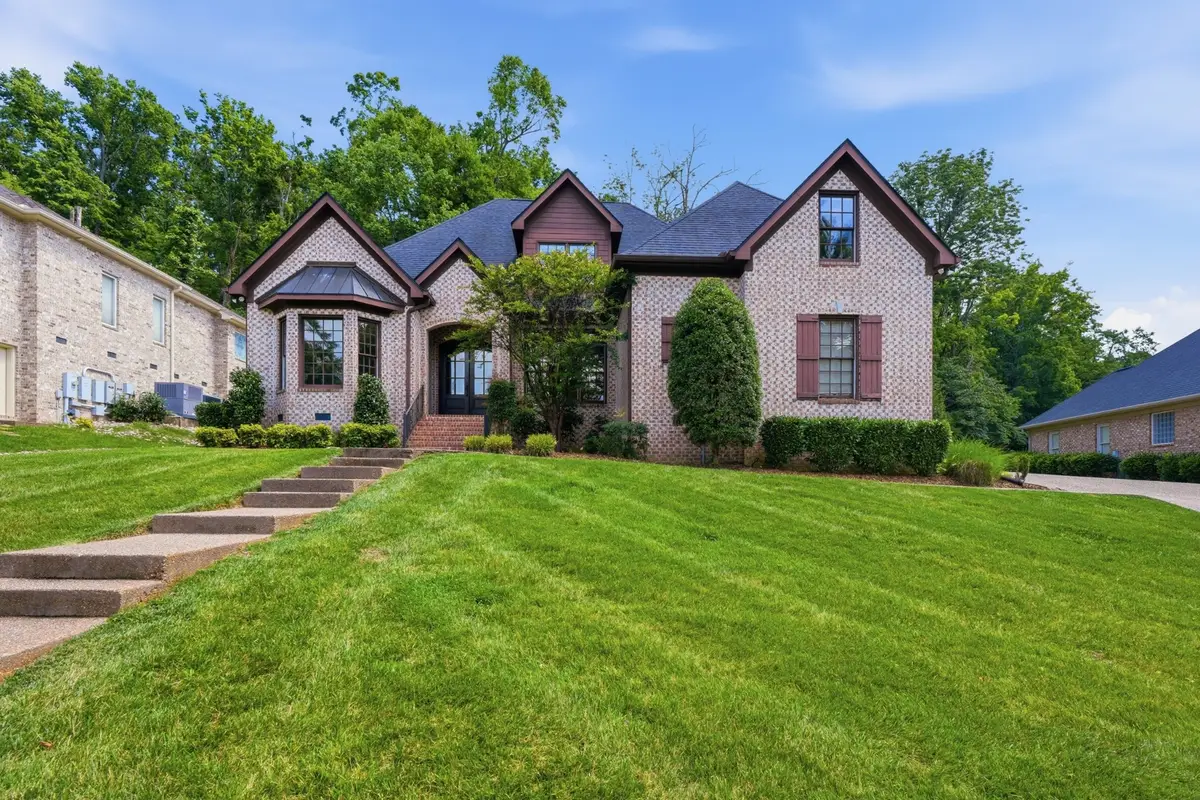909 Gold Hill Ct, Franklin, TN 37069 - #1
