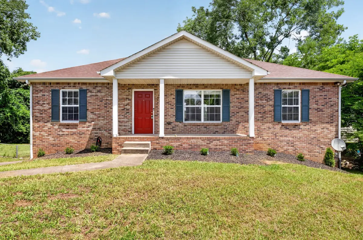 1009 Monica Dr, Clarksville, TN 37042 - #1
