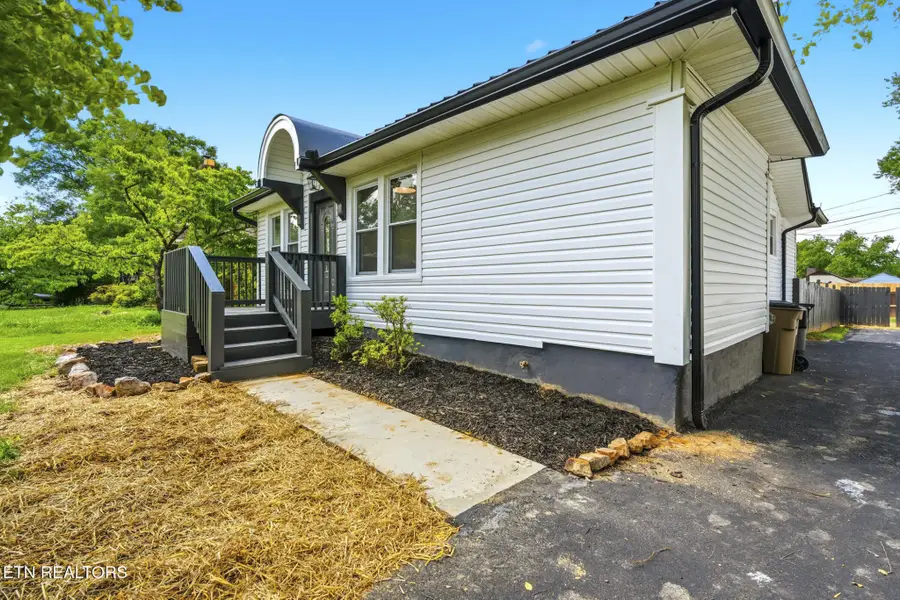 3317 Monmouth St, Knoxville, TN 37917 - #2