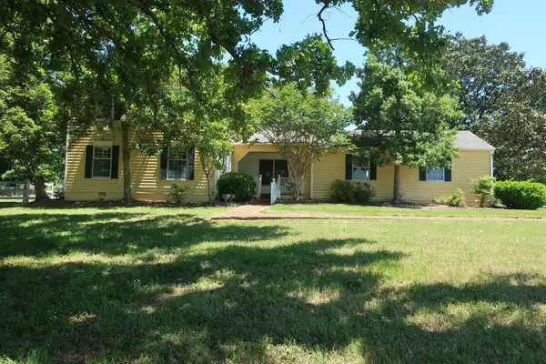196 Hickory Ln, Fulton, KY 42041
