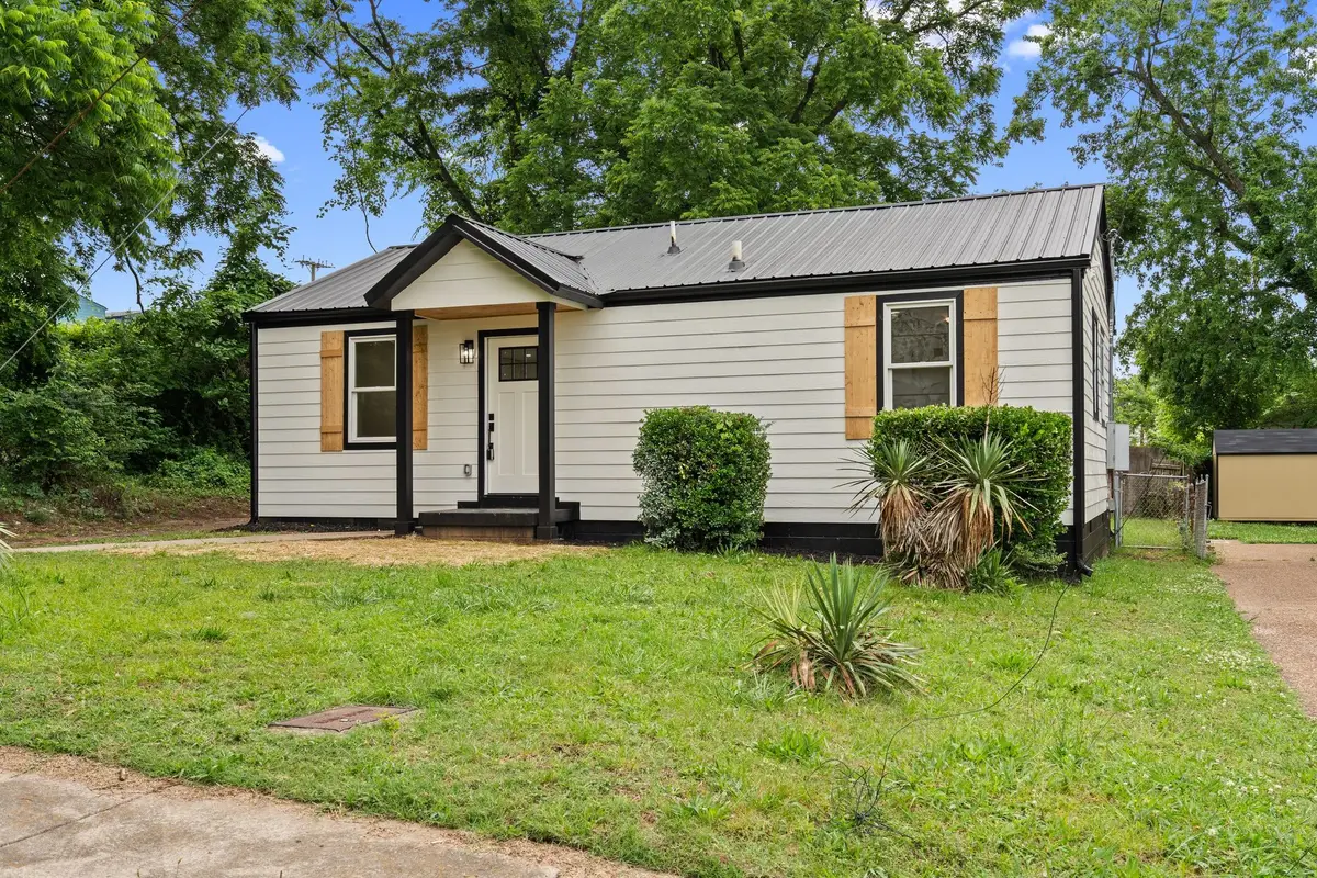 2026 Salem Mason Dr, Nashville, TN 37208 - #1
