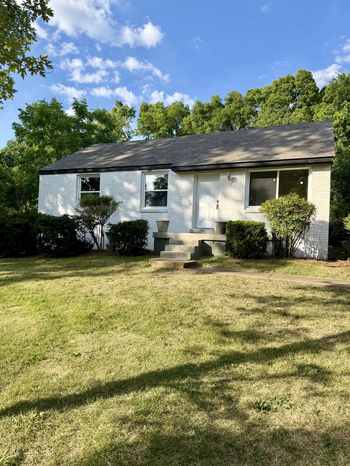2208 Larimore Dr, Nashville, TN 37214 - #1