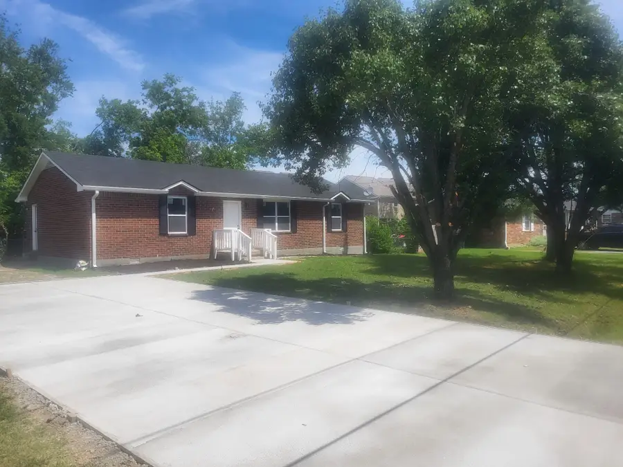 115 Walnut Crest Dr, Gallatin, TN 37066 - #3