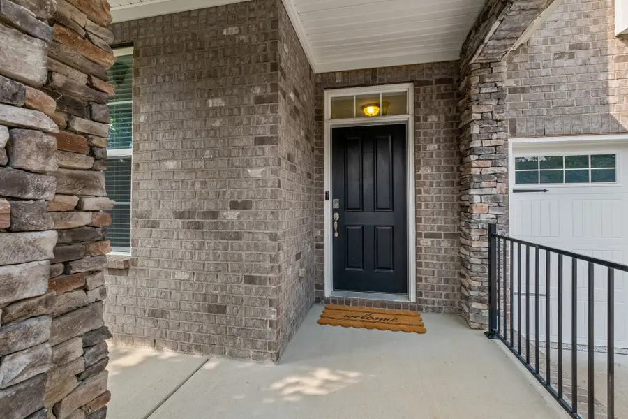 1872 Stonewater Dr, Hermitage, TN 37076 - #3