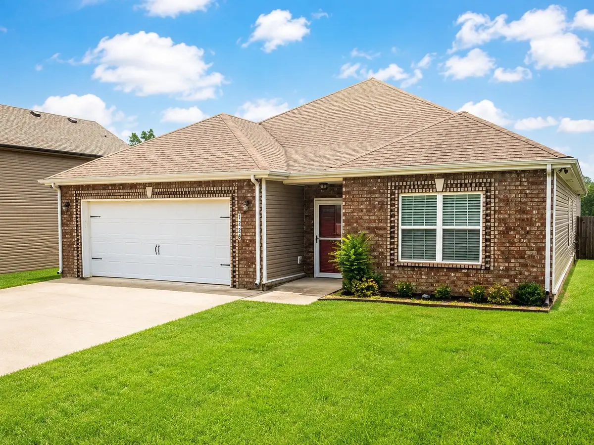 1228 Gentry Dr, Clarksville, TN 37043 - #1
