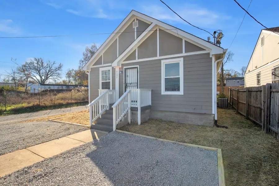 2107 18th Ave North N, Nashville, TN 37208 - #3