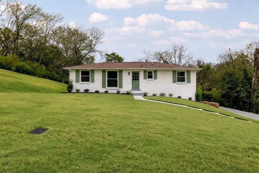 2511 Woodberry Dr, Nashville, TN 37214 - #2