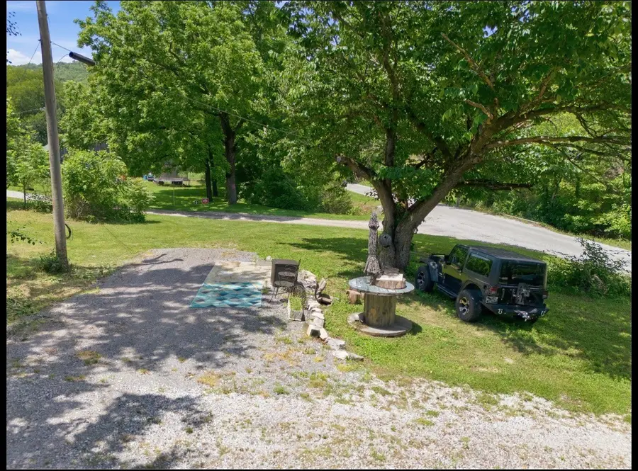 17 Dog Branch Rd S, Pleasant Shade, TN 37145 - #3