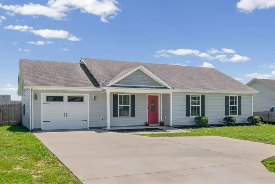 949 Hugh Hunter Rd, Oak Grove, KY 42262 - #2