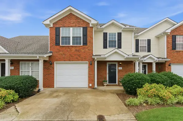 933 Wolves Den Pl, Murfreesboro, TN 37128