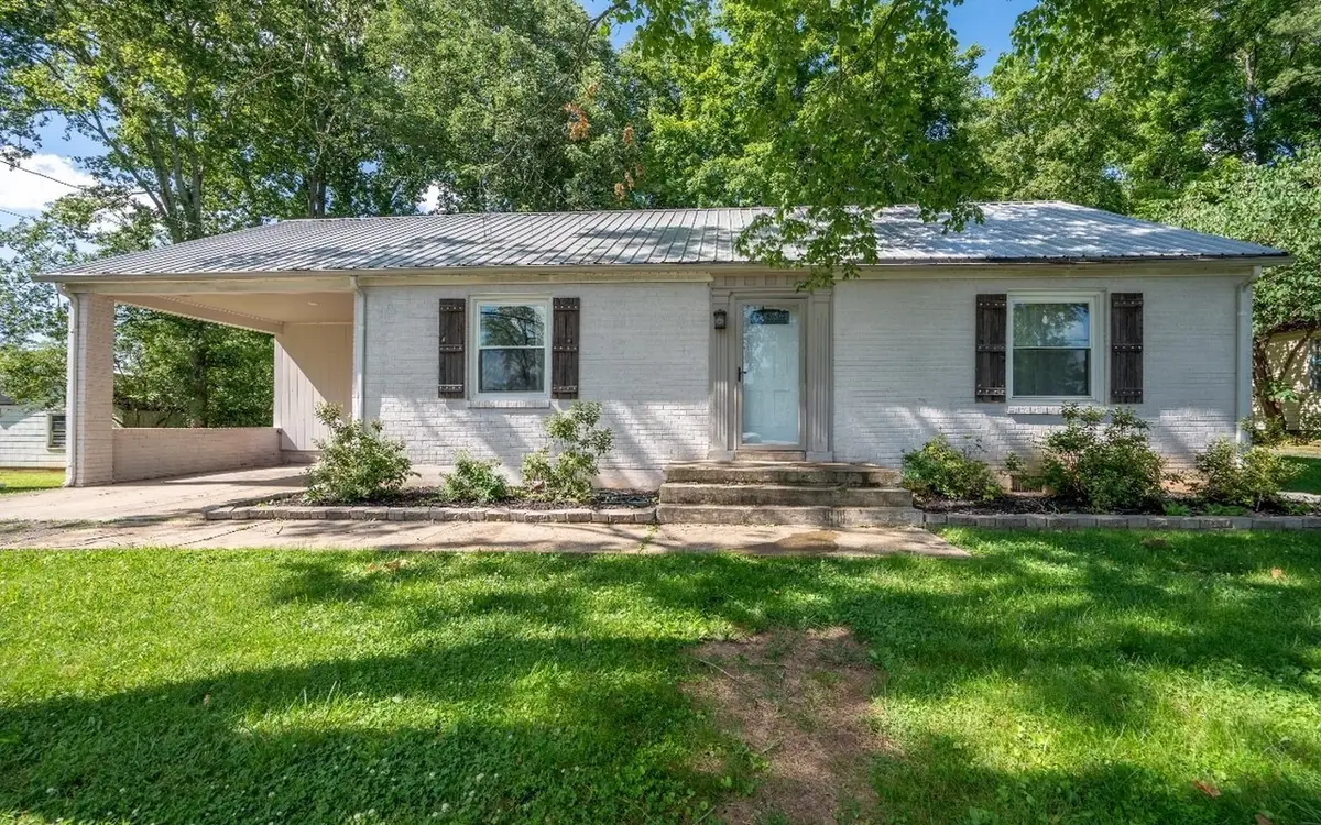 504 Parrish St, Lawrenceburg, TN 38464 - #1