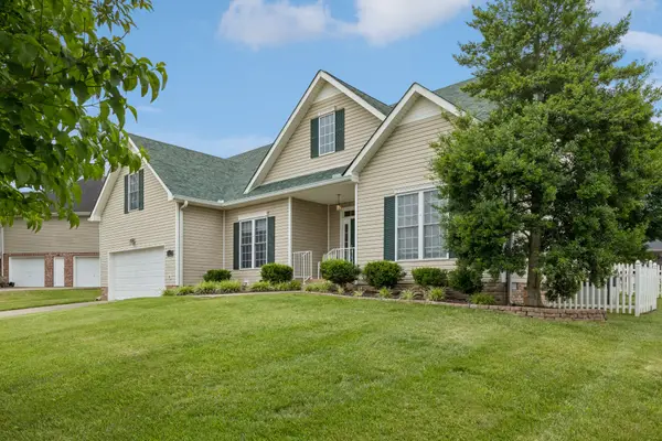 632 Clydesdale Ct, Clarksville, TN 37043