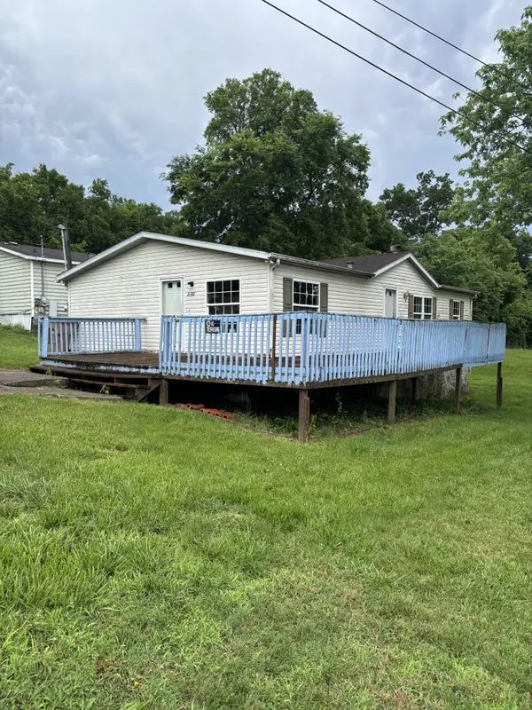 2720 Bullock Ave E, Nashville, TN 37207