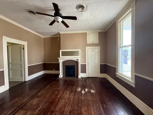 401 Cumberland St E, Cowan, TN 37318 - #3