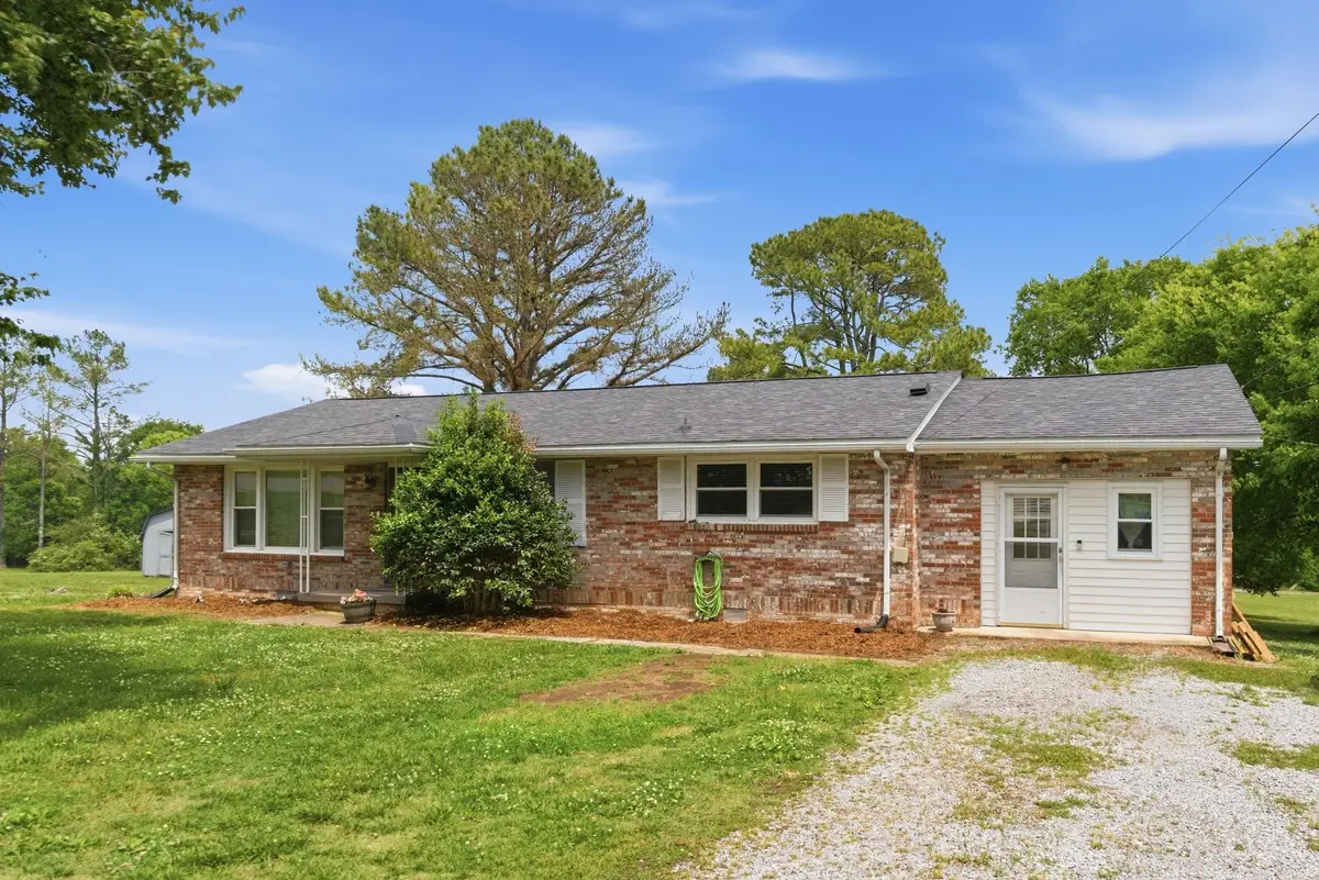 1313 Raby Ave, Shelbyville, TN 37160 - #1