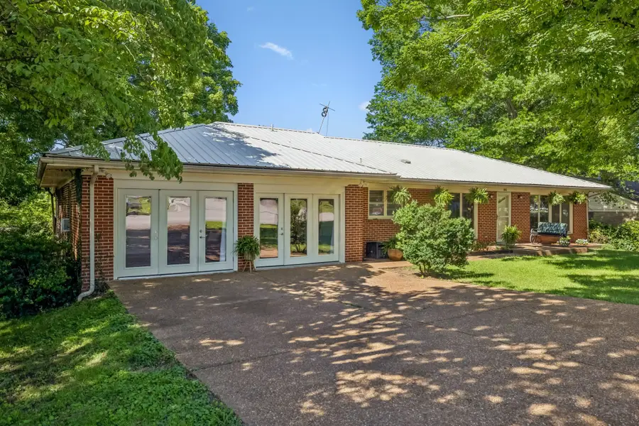 1082 Rolling Fields Cir, Columbia, TN 38401 - #2