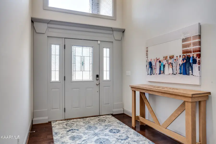 516 Tuxford Ln, Knoxville, TN 37912 - #2