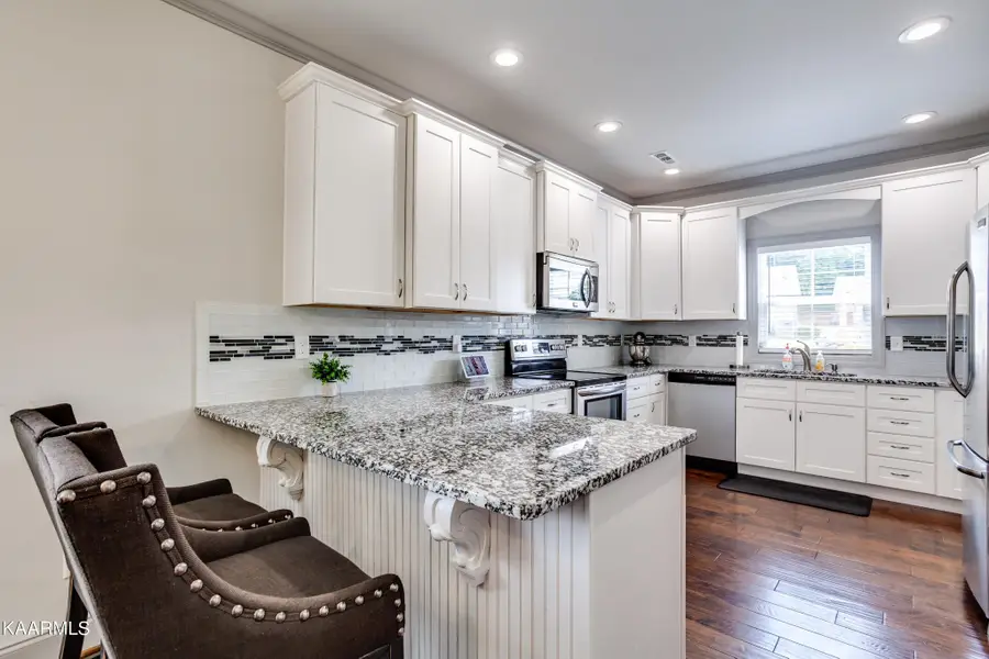 516 Tuxford Ln, Knoxville, TN 37912 - #3