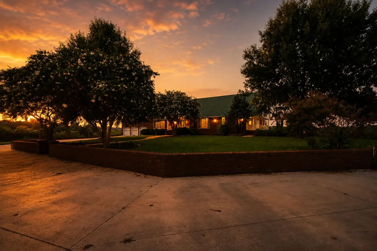 499 Mount Herman Rd, Shelbyville, TN 37160 - #1