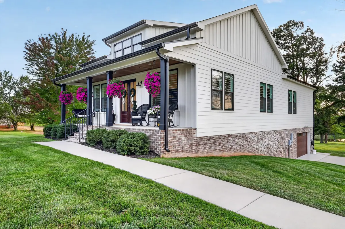 3323 Dobbins Pike, Portland, TN 37148 - #1