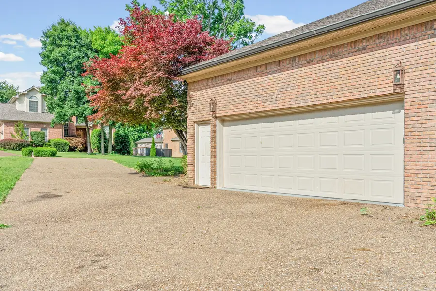 3649 Steeplechase Ln, Hopkinsville, KY 42240 - #3