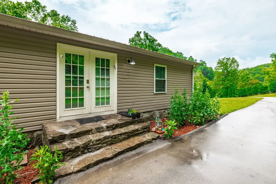 2935 Green Grove Rd, Hartsville, TN 37074 - #3