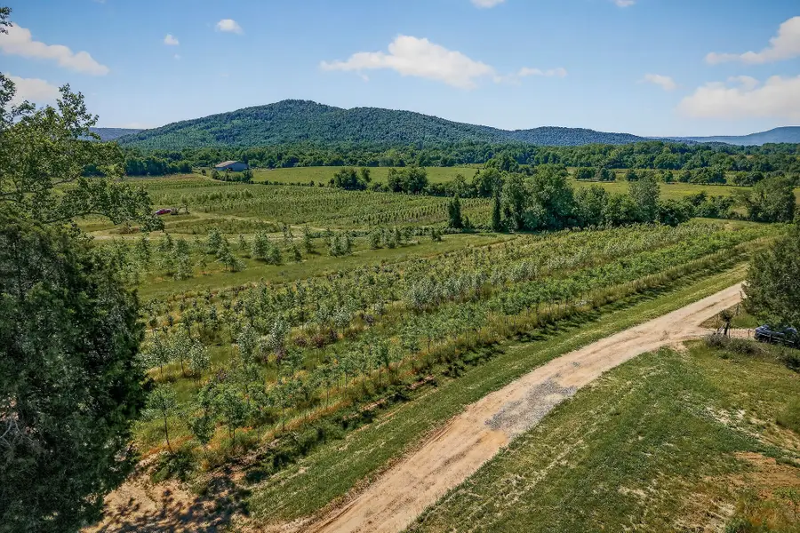 1 Hills Creek Rd, McMinnville, TN 37110 - #3